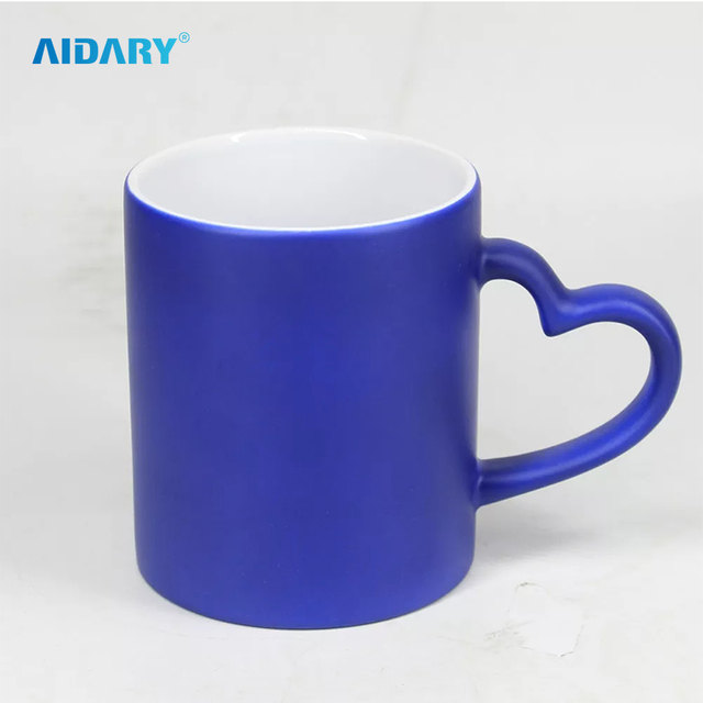 AIDARY 升华心形手柄哑光表面变色马克杯